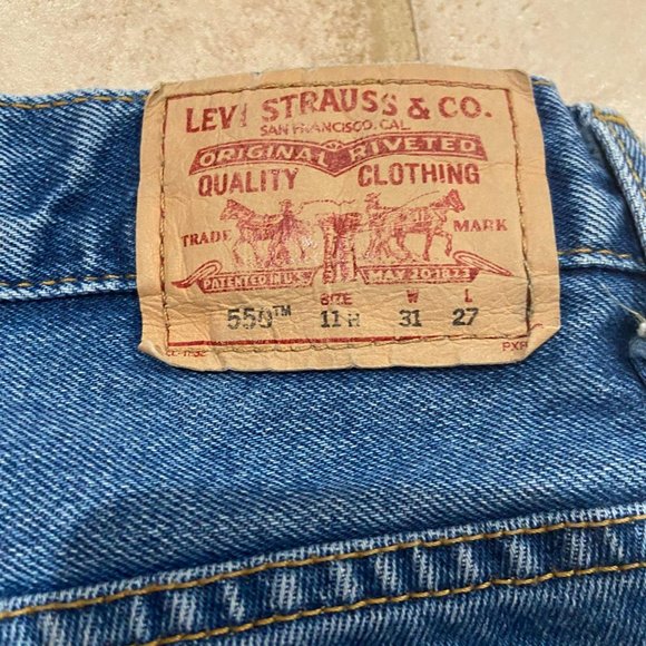 Levi's 550 Denim Jeans Blue Wash Relaxed Fit - Picture 5 of 12